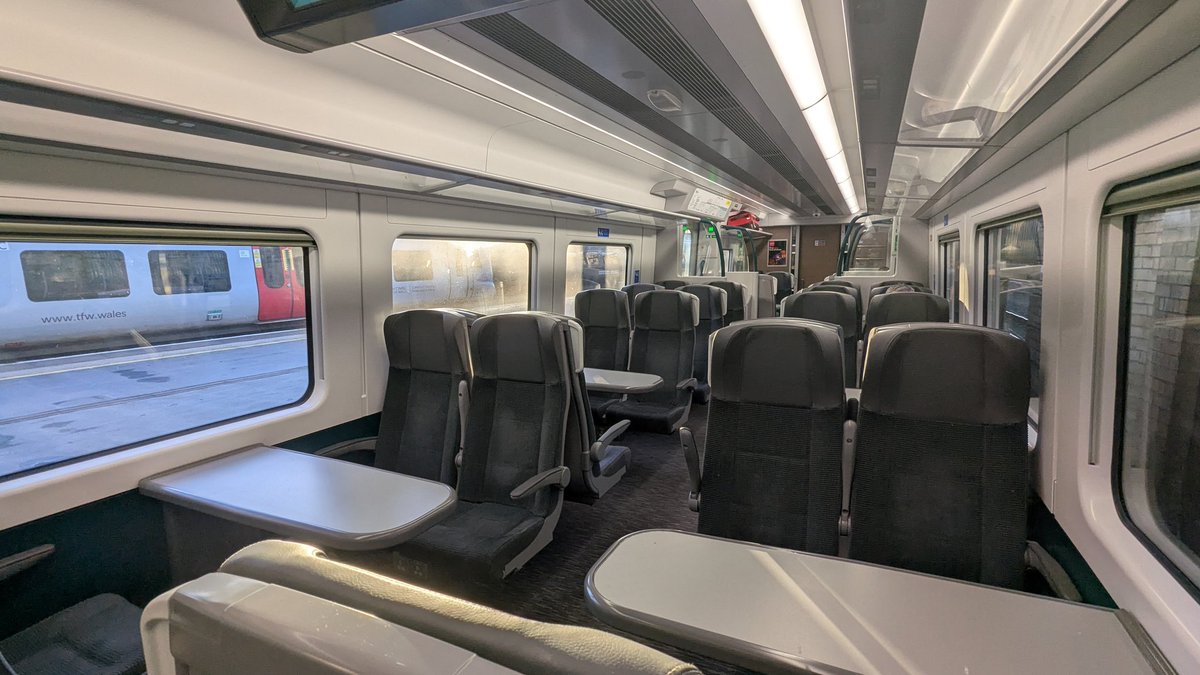 Chris (Rail Focus) tweet media