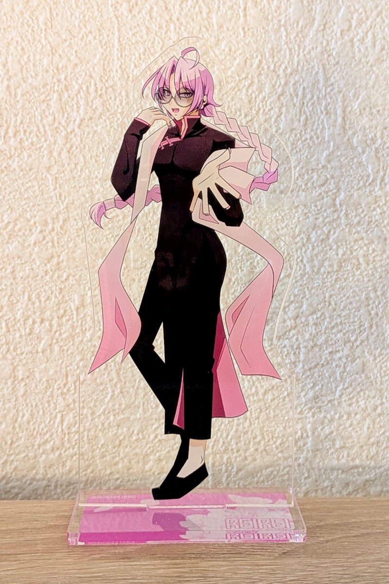 フレーム付きアクスタを組み立てるとこんな感じになります