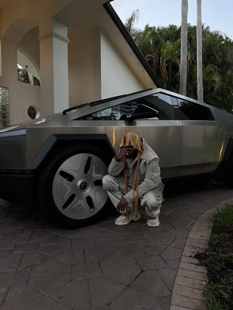 Mr Money 💲 tweet media