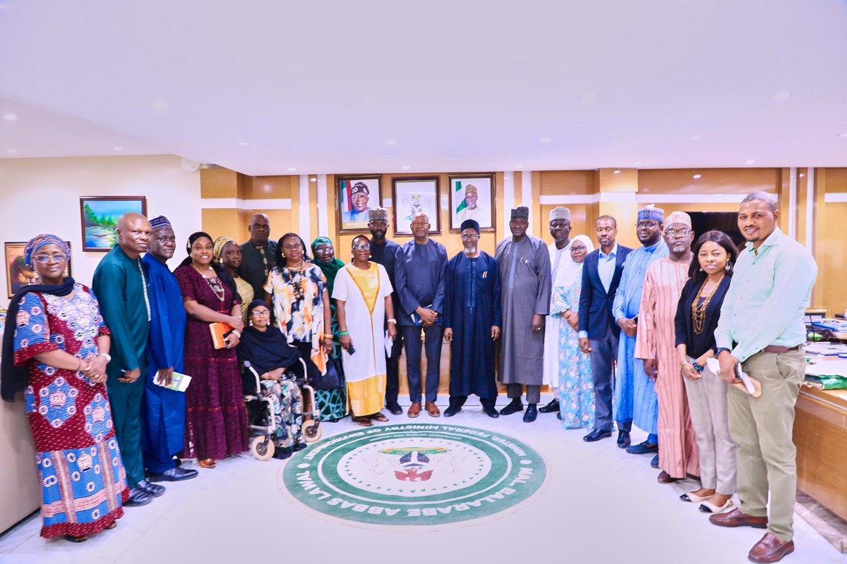 NgrCleanCooking's tweet photo. Nigeria is set to unlock carbon finance in the clean cooking sector, creating new opportunities for investment, climate action, and energy access nationwide.

The Minister of Environment gave his assurances during a high-level delegation for the NACC.

https://t.co/fCR0pzgdCG https://t.co/1xqIPnacya