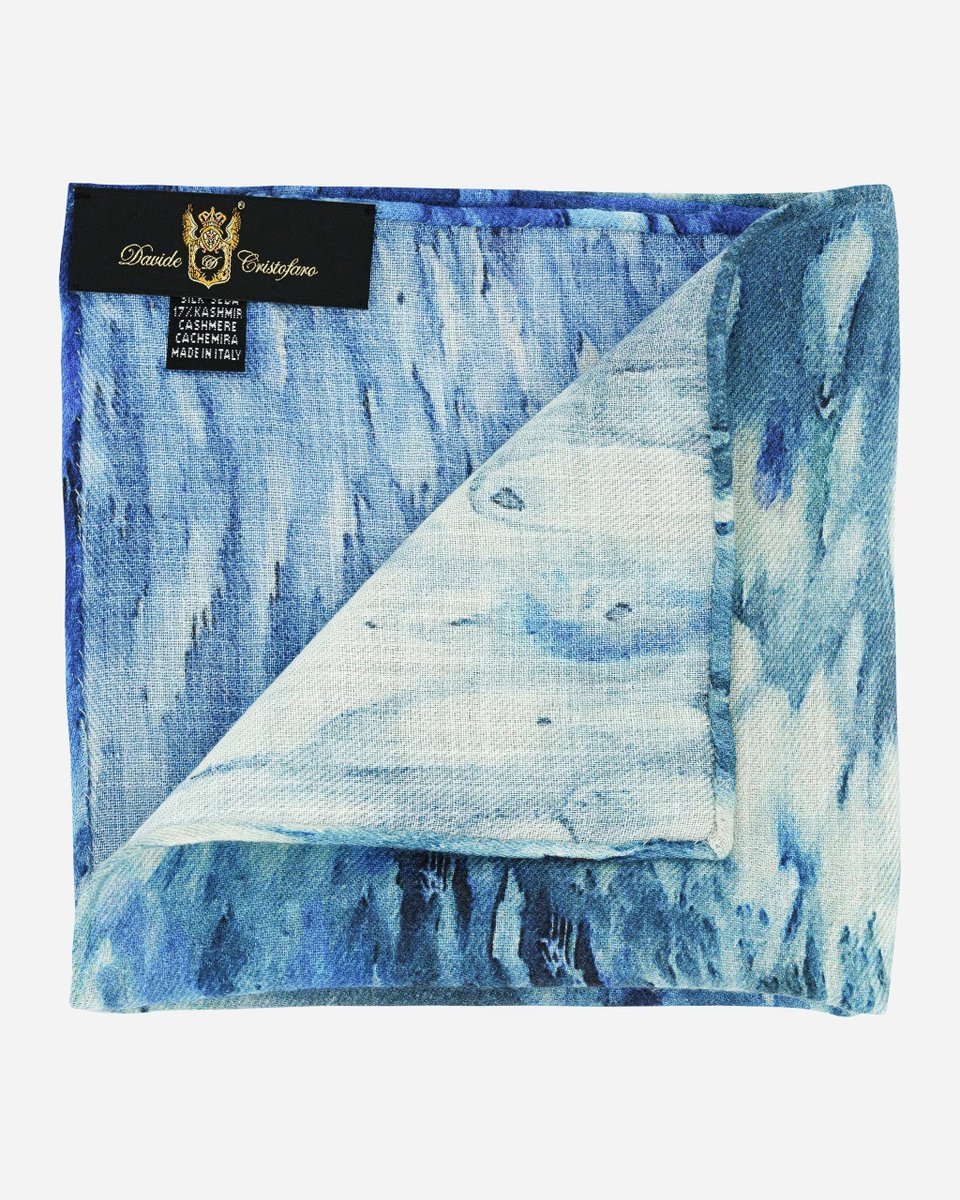 Cristofarostore's tweet photo. From the Fluidity Collection
Exclusive pocket square, handcrafted in Italy in refined cashmere blend.

Light &amp; deep blue tones flow like water.
Artistic elegance, timeless by nature.

🔹 https://t.co/M3GaqK1C9e

#davidecristofarofficial #artfashiondesign #madeinitaly #fluidity https://t.co/K0mPFPCnJn