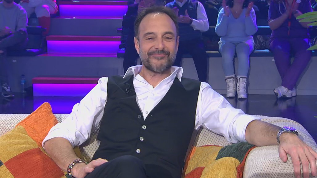 Estas foron as #audiencias dos nosos informativos este luns 👍

📰 Galicia noticias 19,2%
🌍 Telexornal mediodía 18,1%
🌎 Telexornal serán 15,3%

Tamén destacan: 
🙊 Land Rober 11%
🕢 Hora galega 11%

O Telexornal mediodía e o Land Rober alcanzaron os 198.000 espectadores únicos