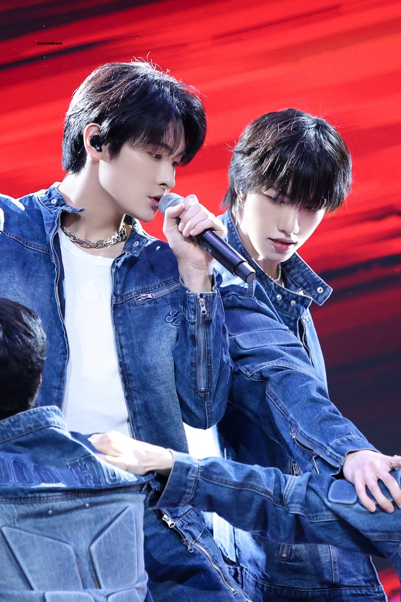 260214

#트렌드지 #TRENDZ
#라엘 #ra_L #라엘픽쳐 #은일 #EUNIL