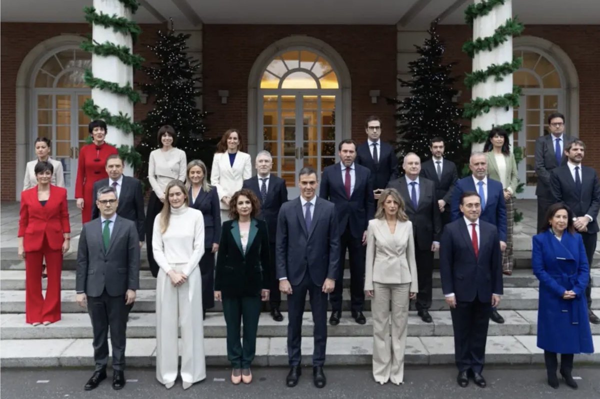 Hoy,

👍 Ley de Integridad Pública
👍 RDL de ayudas a víctimas de inundaciones
👍 Subida del salario mínimo a 1221E
👍 Interesa a Fiscalía para defender a menores en internet

Se llama gobernar para la gente.
Y no vamos a parar.