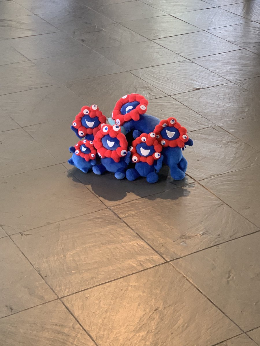 特に万博開催中などは言えませんでしたが、今もミャクミャクが好きです