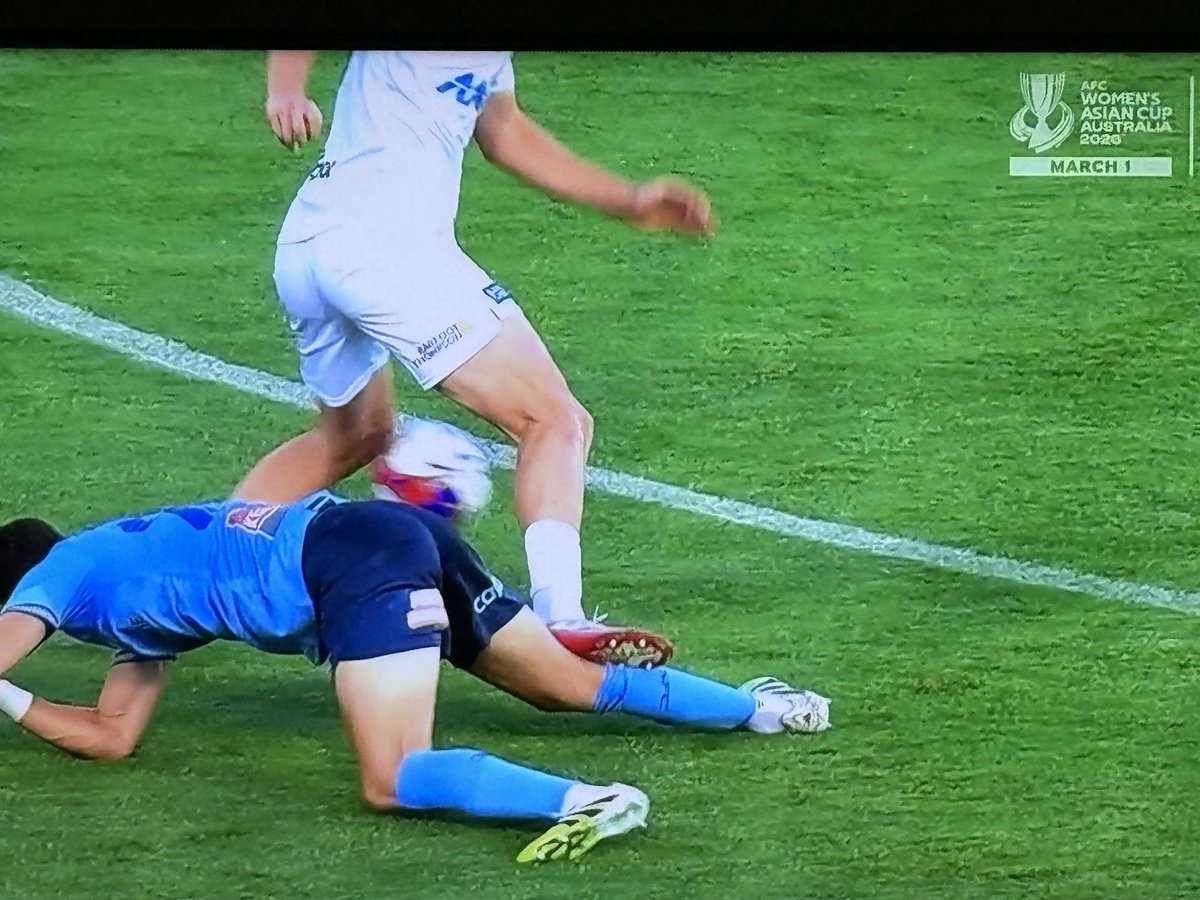 Certain goals will be assessed to within an inch of their lives, but violent conduct? What are they doing #SYDvAKL