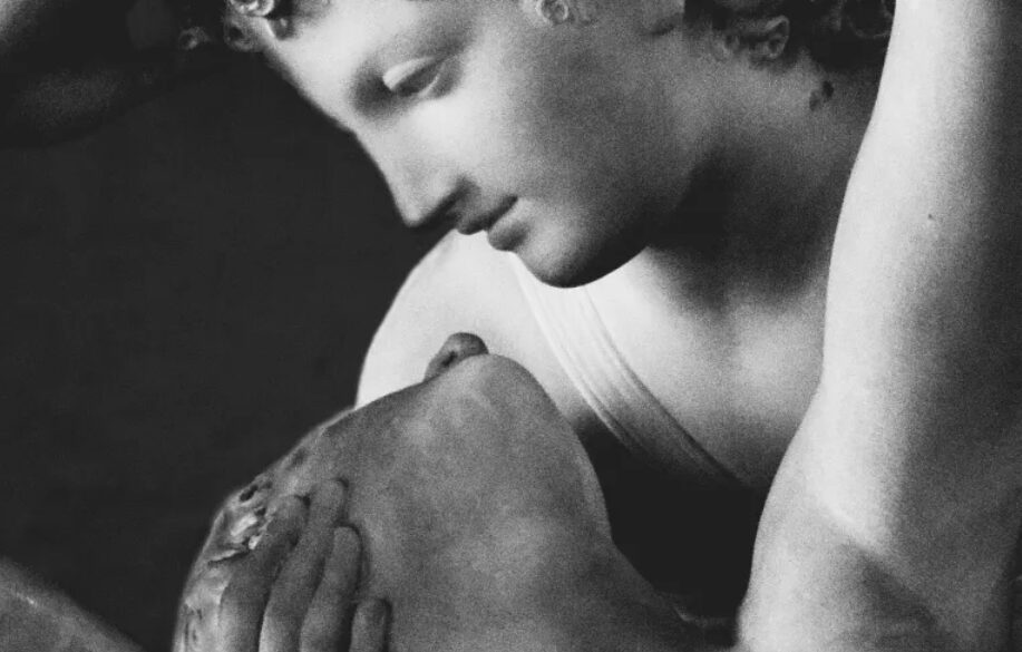 El espacio 'Contemporánea Condeduque' acoge el encuentro ‘Y se nos rompió el amor: rupturas y desamores’ donde Blanca Lacasa, Rafael Manrique y  Helena Taberna reflexionarán sobre el fin de las relaciones románticas y el duelo.

🗓️24 de febrero
👉🏿acortar.link/ZjdS8S