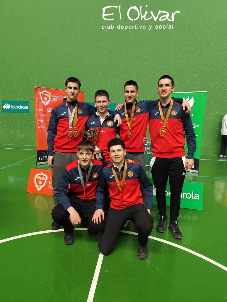 Enhorabuena a los zizurtarras Oier Goñi, pelotari del <a href="/ArdoiPilota/">Ardoi Pilota Elkartea</a>, y Markel Pérez, campeones de España de pelota representando a Navarra. Zorionak.