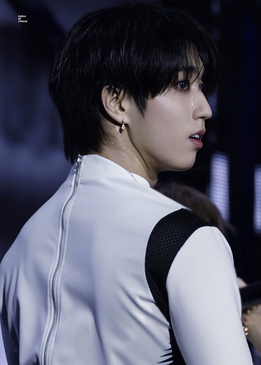 20251019 dominATE:celebrATE
🎉🎊🙌🏻
#Straykids #HAN #한지성 #한