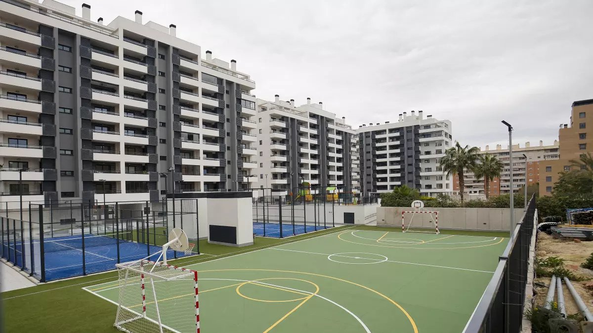 Otro cargo del PP vinculado con una VPO de Alicante: el hijo de una edil de San Vicent del Raspeig agraciado con un piso
eldiario.es/comunitat-vale…