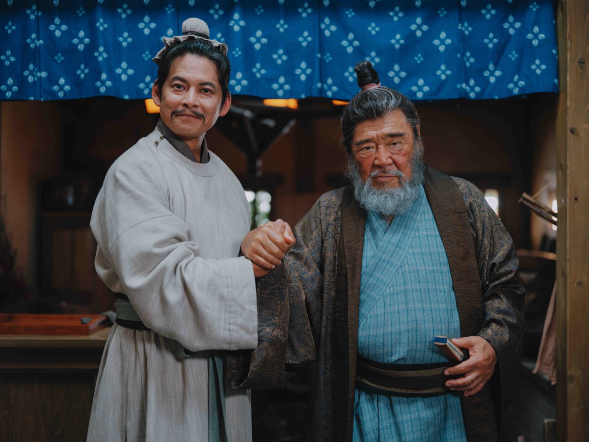 /⋰
#北方謙三
ドラマに降臨💥
\⋱
⠀
今週放送の第2話に北方先生がカメオ出演✨
どのシーンに登場し、どんな役柄なのか——
ぜひ注目してご覧ください！
⠀
#ドラマ水滸伝 #織田裕二
💥第𝟐話 𝟐月𝟐𝟐日よる𝟏𝟎時 集結せよ⚔️