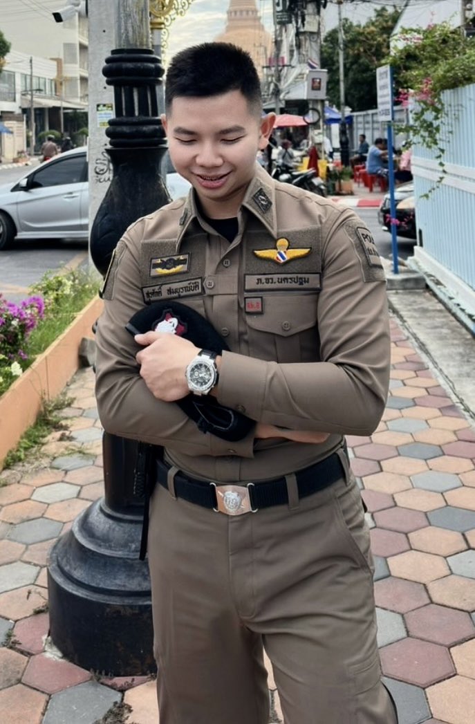 uniform men police suit tweet media