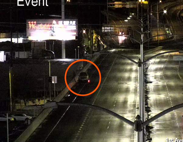 斯波坎街高架桥南2街右EB车道部分阻塞，请注意安全