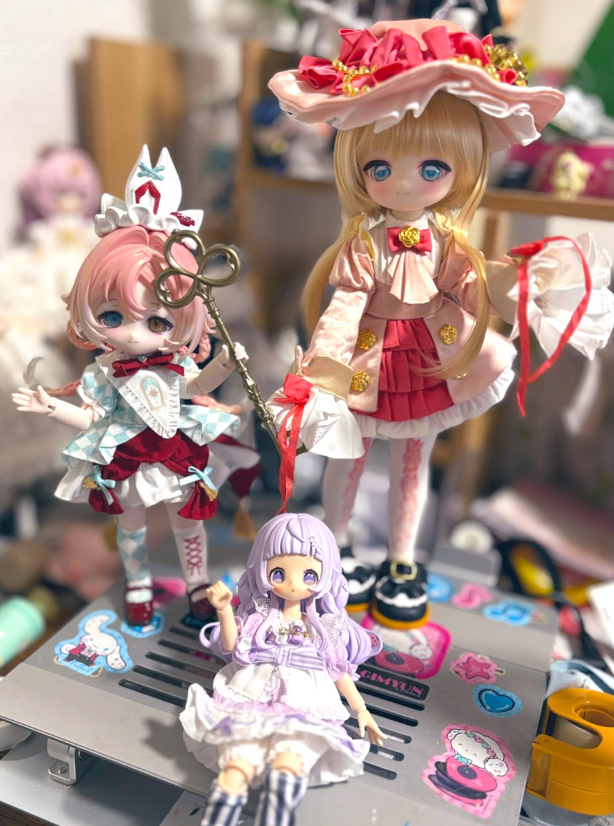 こにちは〜！！