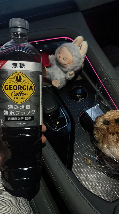 Buhitocl's tweet photo. ジムでの日常です。 https://t.co/tv4aNiKwne