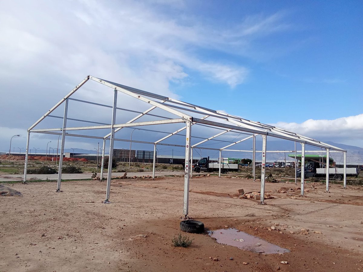 OlucarpaEventos's tweet photo. 🚛✨ Estamos a pleno rendimiento.

En Olukarpa Eventos no paramos. En las últimas semanas hemos realizado montajes por distintos puntos de España, llevando nuestra estructura, coordinación y profesionalidad allí donde el evento lo requiere.

¿Qué os parecen? 👇

#OlukarpaEventos https://t.co/PIaGV4I13a