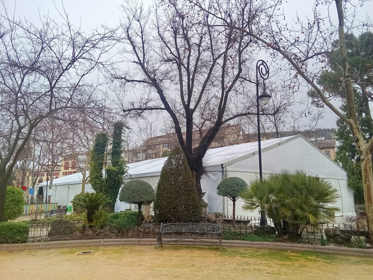 OlucarpaEventos's tweet photo. 🚛✨ Estamos a pleno rendimiento.

En Olukarpa Eventos no paramos. En las últimas semanas hemos realizado montajes por distintos puntos de España, llevando nuestra estructura, coordinación y profesionalidad allí donde el evento lo requiere.

¿Qué os parecen? 👇

#OlukarpaEventos https://t.co/PIaGV4I13a