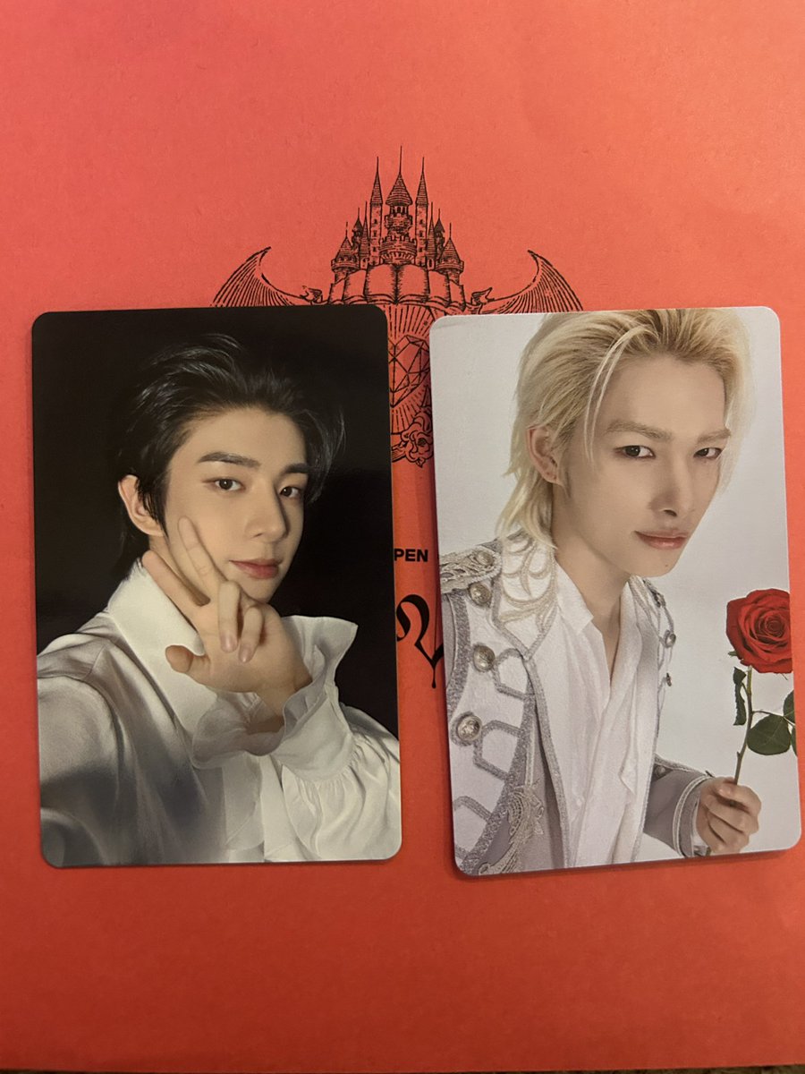 House of Vampire 譲 第二弾入場特典ニキ 購入特典ジェイク 求 第一弾