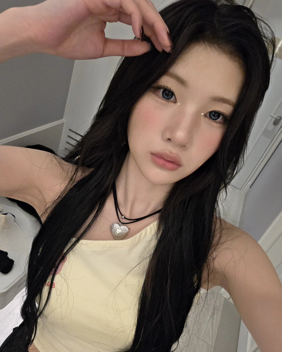 여자셀카 미쳣고 걍 존나입덕함 ㅅ발