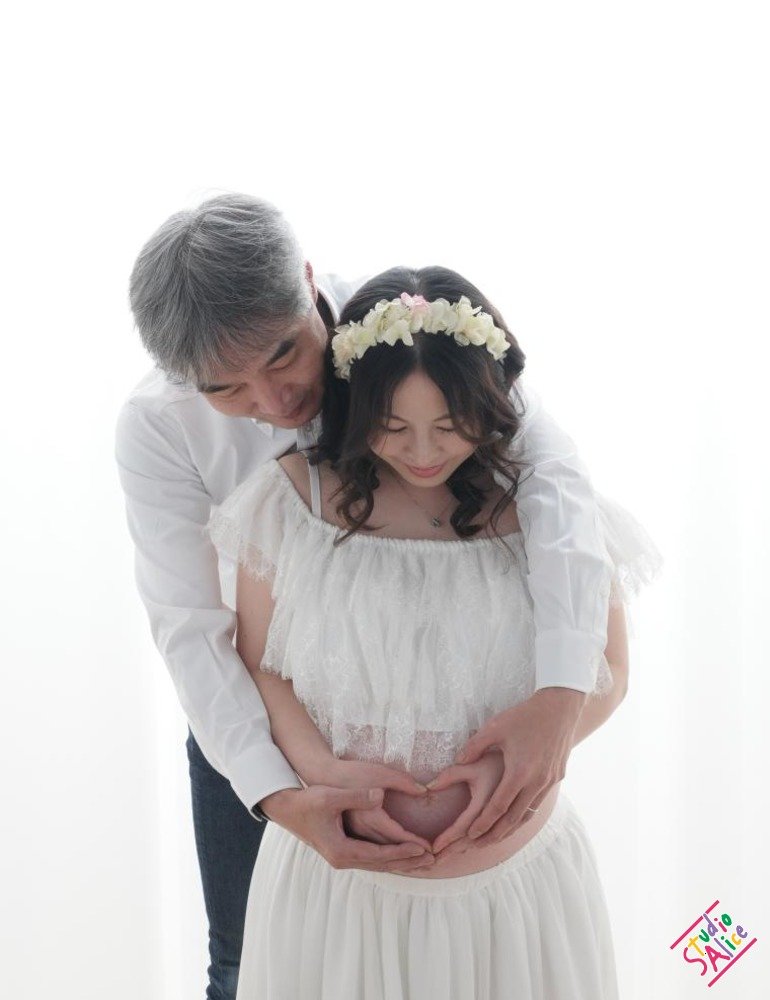mcs_rio's tweet photo. 2月15日❨28週0日　8ヶ月目❩なんとか動けるうちに記念にマタニティフォトを撮影しました📷️

YouTubeご視聴で応援してね💿️
勝利のリズム❨YouTube❩
https://t.co/8zzzh6C8SM
山の風にのせて❨YouTube❩
https://t.co/WVTQKRh2qO
#双子妊娠　#高齢多胎妊娠 https://t.co/nXfRS95NtY