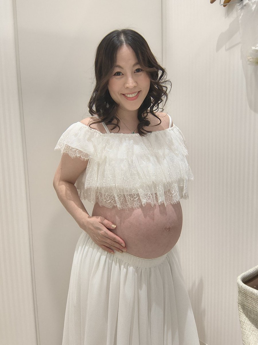 mcs_rio's tweet photo. 2月15日❨28週0日　8ヶ月目❩なんとか動けるうちに記念にマタニティフォトを撮影しました📷️

YouTubeご視聴で応援してね💿️
勝利のリズム❨YouTube❩
https://t.co/8zzzh6C8SM
山の風にのせて❨YouTube❩
https://t.co/WVTQKRh2qO
#双子妊娠　#高齢多胎妊娠 https://t.co/nXfRS95NtY