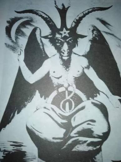 اللي اخترع فكرة ان رمضان يداومون فيه الناس