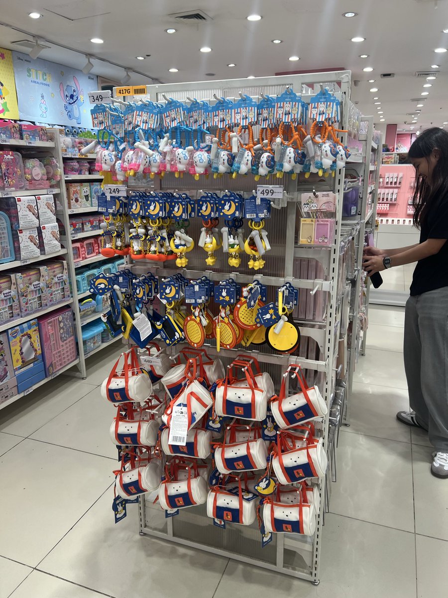 wts lfb | help rt! #lilysellz 

Official Miniso Miffy &amp; Chiikawa 

♡ price: srp + pasabay fee
♡ dop: payo only
♡ mod: sdd 
♡ location: manila

☆reply/dm to claim!

pasabay pasabuy keychain anik anik stuff toy pillow blindbox ph