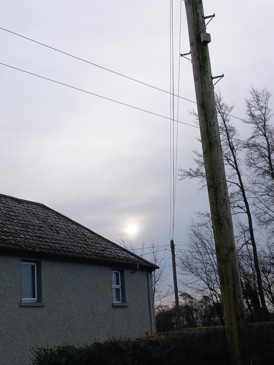 djtgoodie's tweet image. Straight away after waking up,a thick sheet of chemicals already..😠

#DimTheSun #WeatherModification #Geoengineering