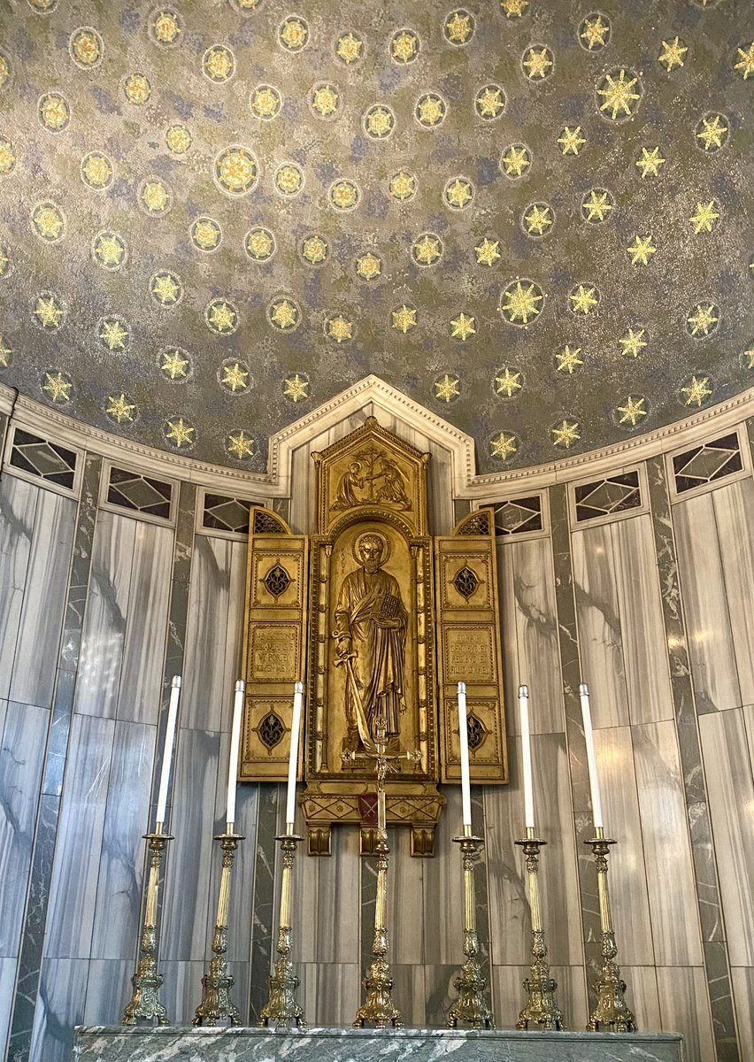 Hyperdulia_'s tweet image. You might think you have aura but do you have St Paul weilding a sword and the Bible levels of aura?