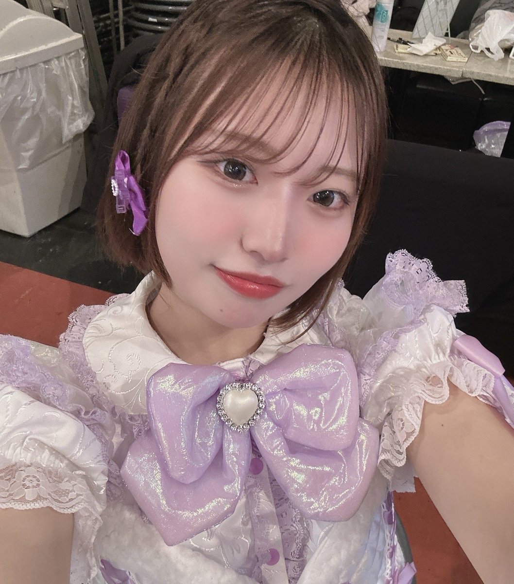 wsmygi's tweet image. 卒業する推しは（えまちゃん）はすごかったんだよって、言いたくて、そのために拡散良かったら手伝ってくれませんか？
えまちゃんはこんなに素敵なんだって伝えたいからそのために数字（インプが欲しい）
ずっとニコニコしてて可愛いんすよね…