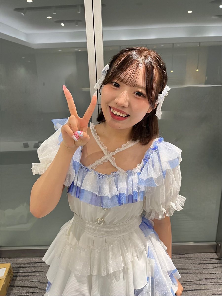 wsmygi's tweet image. 卒業する推しは（えまちゃん）はすごかったんだよって、言いたくて、そのために拡散良かったら手伝ってくれませんか？
えまちゃんはこんなに素敵なんだって伝えたいからそのために数字（インプが欲しい）
ずっとニコニコしてて可愛いんすよね…