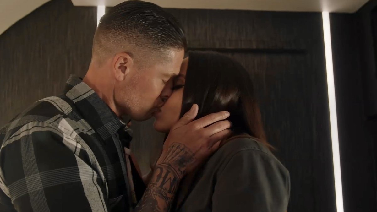Btw this episode proved it wasn’t necessary for #Chenford to kiss for an undercover relationship… they just wanted to makeout 😏