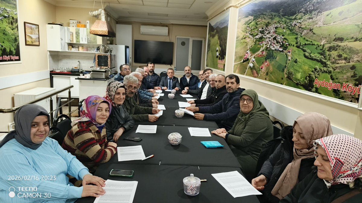 Mahalle toplantımıza katılım sağlayan tüm dava arkadaşlarıma gönülden teşekkür ederim.
Alınan kararların mahallemiz ve teşkilatımız adına hayırlara vesile olmasını diliyorum.
Birlikte daha güçlü, birlikte daha güzel işlere imza atacağız inşallah