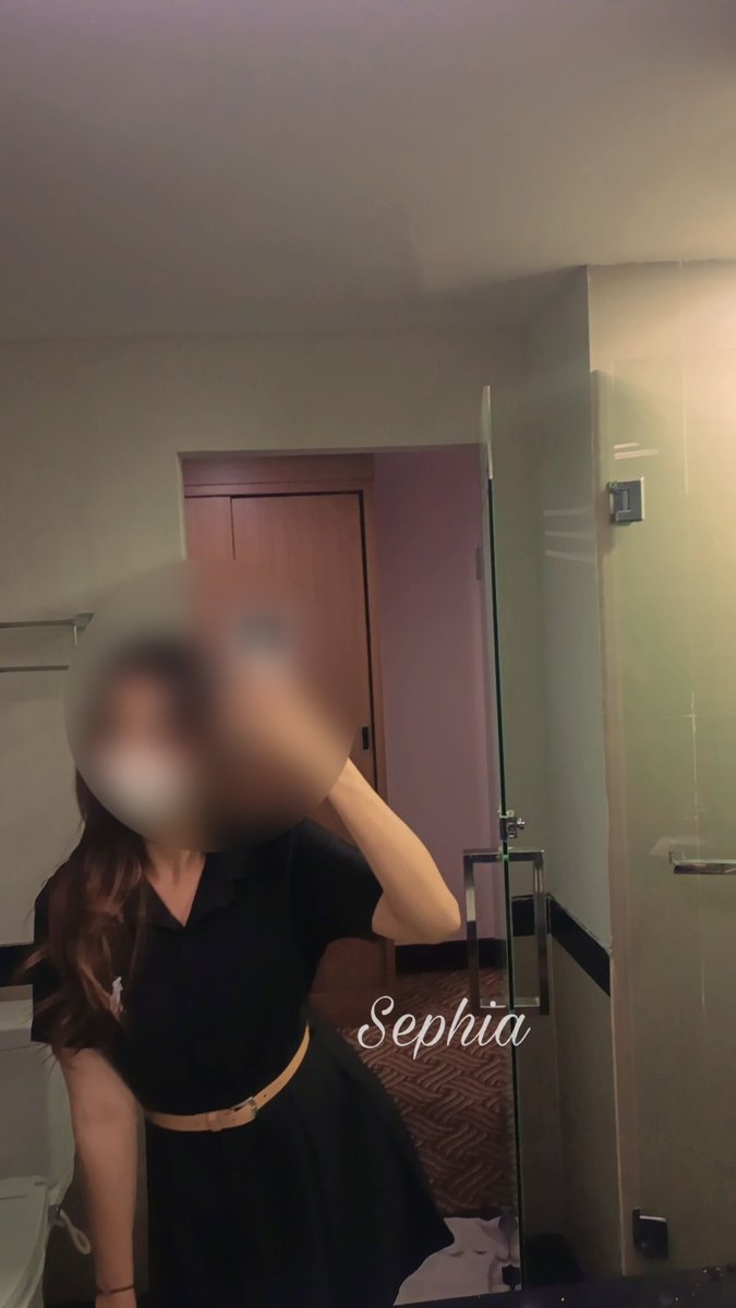 HaiiSephia's tweet photo. Aku di Bali sampai lebaran ya😅 https://t.co/JCkI0vu08V
