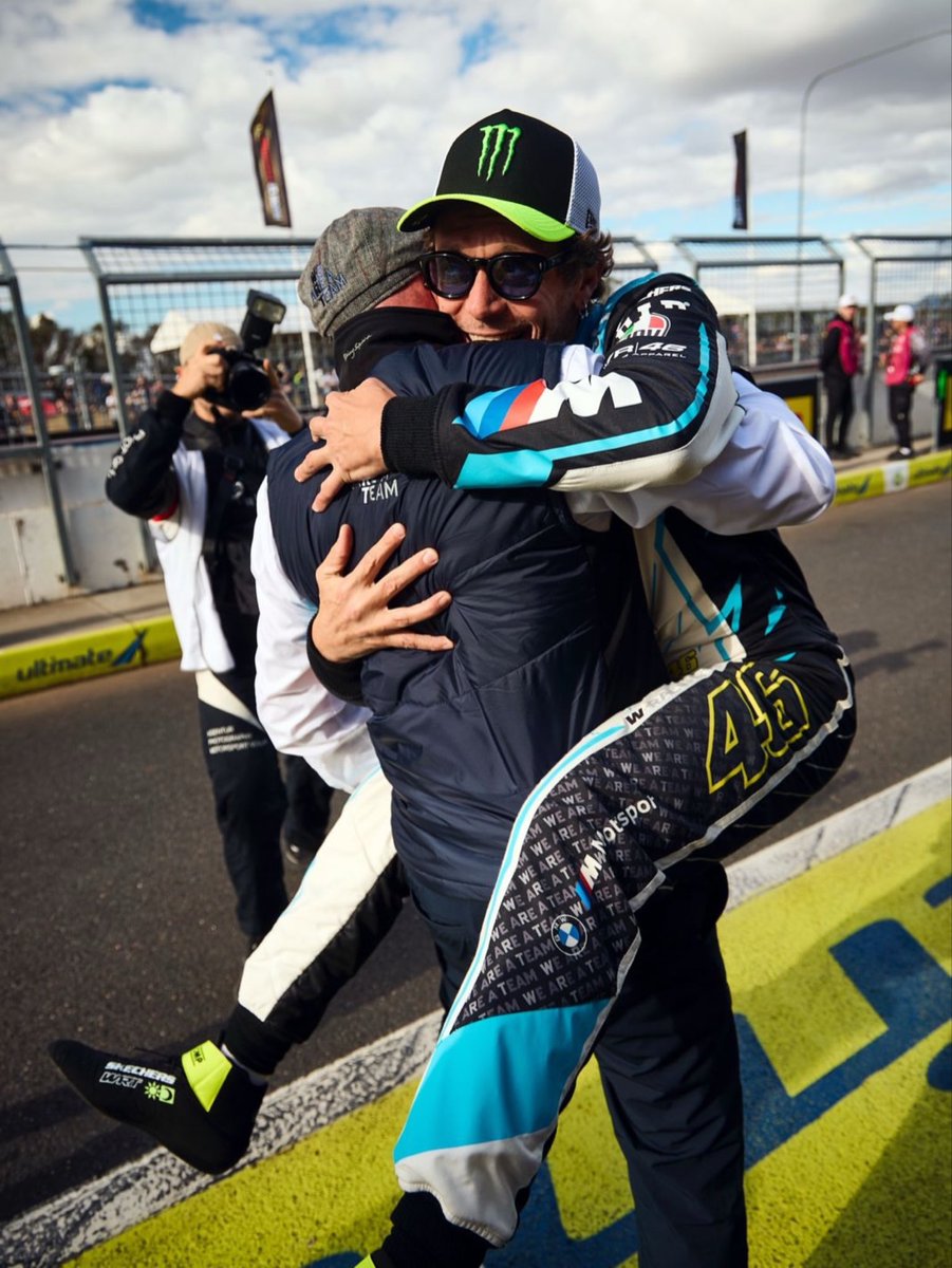 Valentino Rossi tweet media