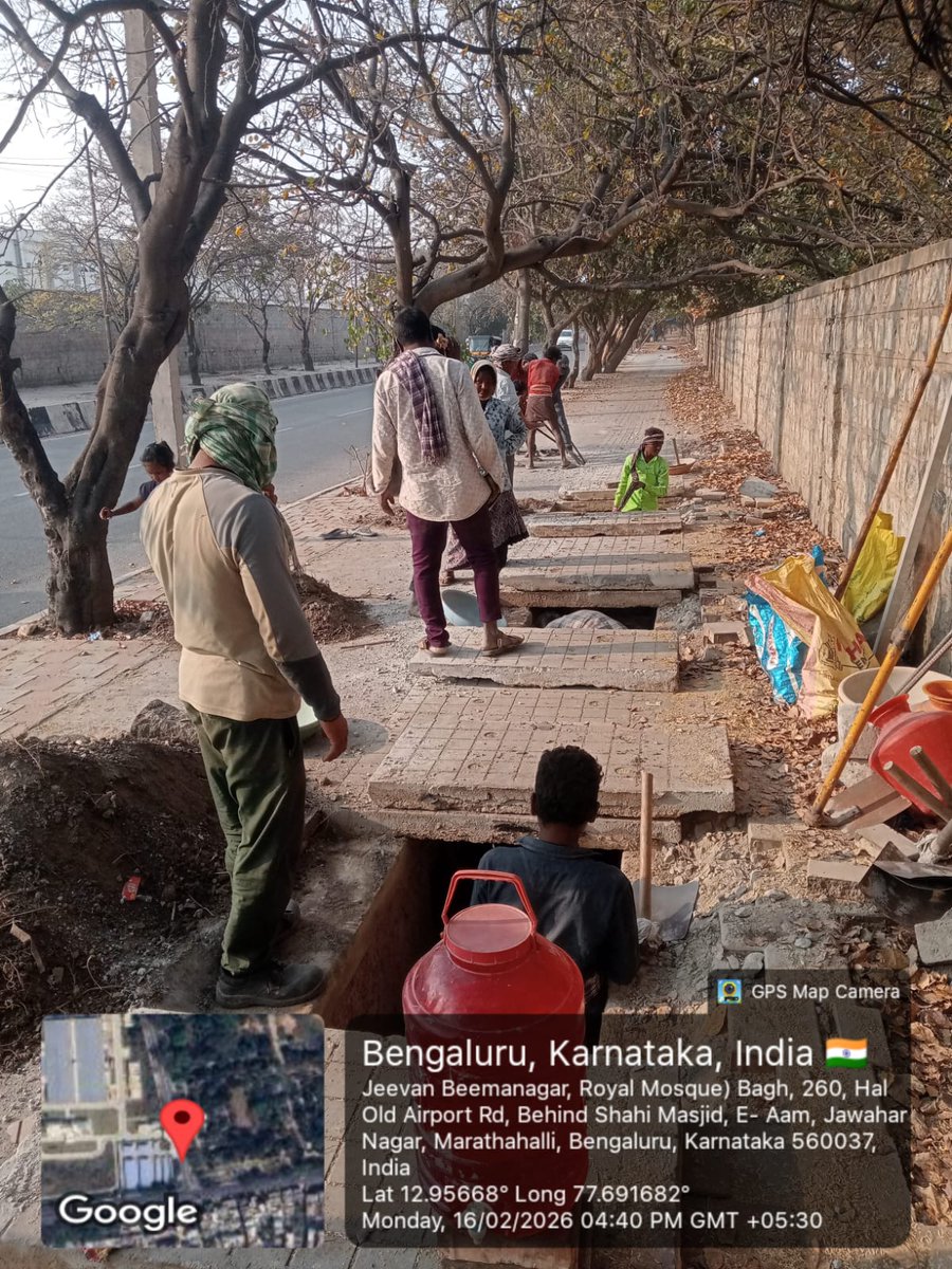 BECCUPDATES's tweet photo. rains
Improve overall drainage efficiency
Officials have been instructed to monitor the progress closely and complete the work at the earliest.
✅ Committed to better drainage management and monsoon preparedness.
#BECC #DrainDesilting #StormWaterDrain #MonsoonPreparedness https://t.co/U8bTW6ZFO6