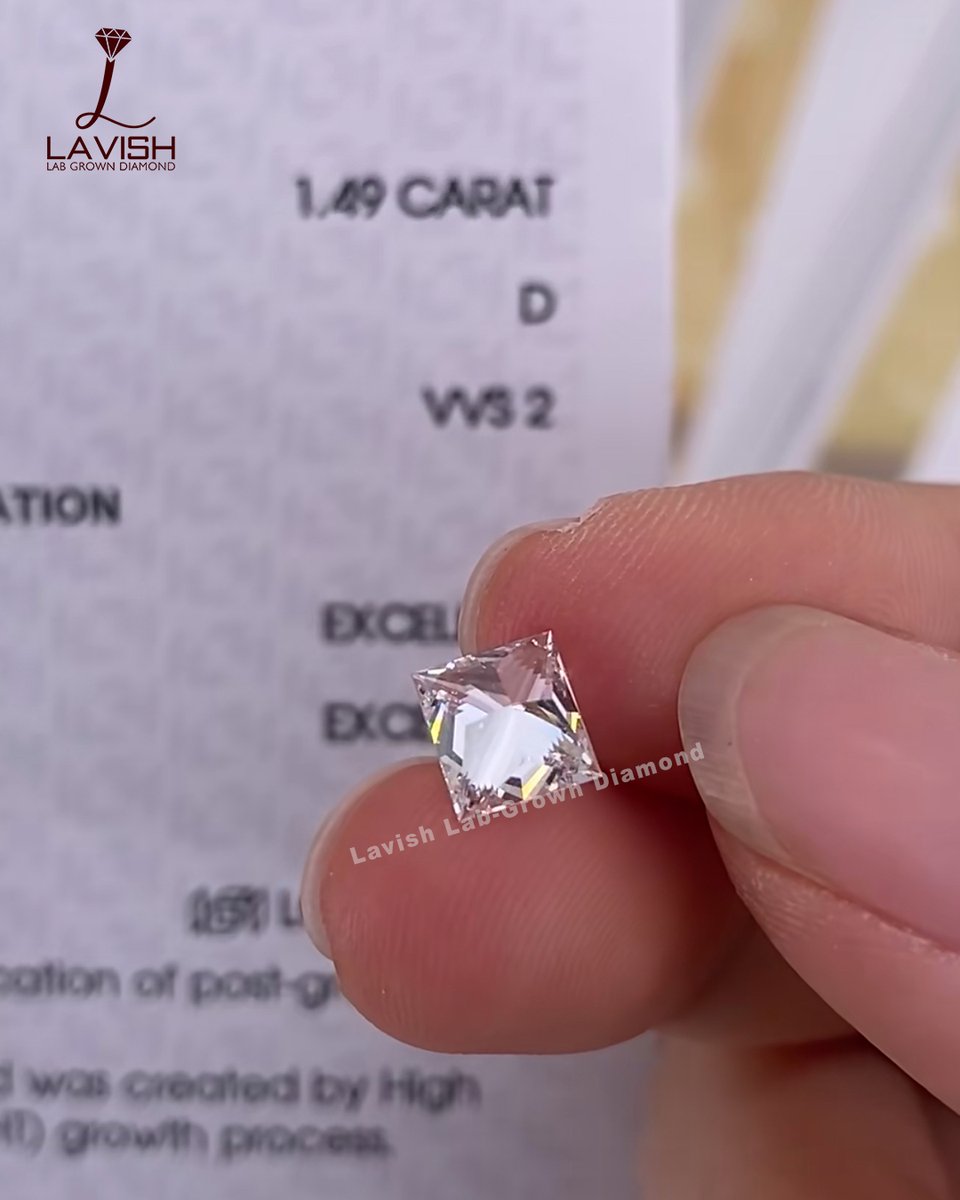 lavishlabgrown's tweet image. Fit for royalty. 👑💎

1.49 CT | D Color | VVS2 Clarity
Sharp princess cut. Icy brilliance. Unmistakable presence. ✨
📩 DM for availability &amp;amp; pricing
🌐 LavishLabGrownDiamond.com

#LavishDiamonds #PrincessCutDiamond #DColorDiamond #LabGrownLuxury #DiamondLovers