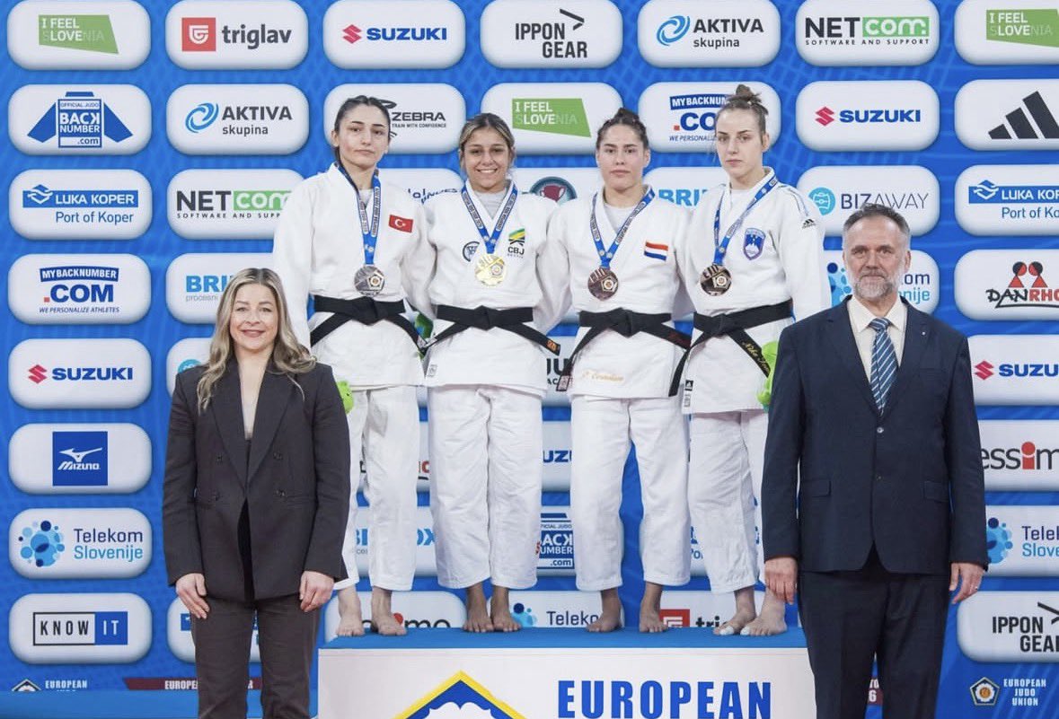 KocaeliTOHM's tweet photo. 14-15 Şubat 2026 tarihlerinde Slovenya'da düzenlenen Judo Büyükler Avrupa Açık müsabakalarında Madalya kazanan İlimiz TOHM ve Olimpik Havuz Sporcuları:

Muhammed Ali Demirel -73 kg 🥈
Ayşenur Budak  -57 kg 🥈
İbrahim Tataroğlu +100 kg 🥉
Sıla Ersin -48 kg 🥉

Tebrikler  🇹🇷🥋👏🏻 https://t.co/zrDb3d3Xvs