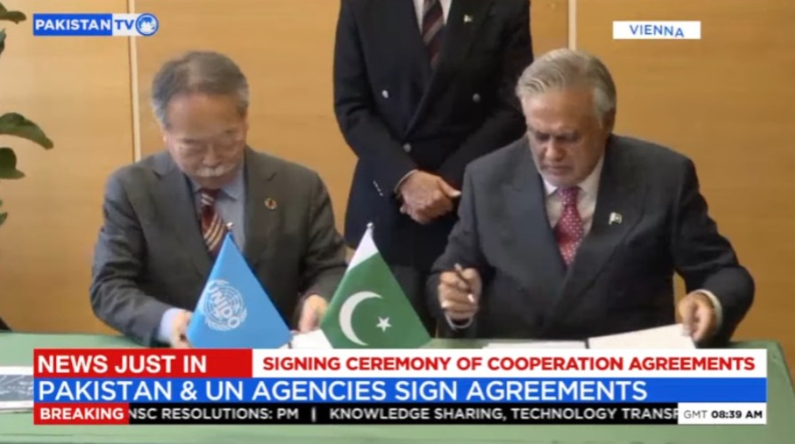 PakTVGlobal's tweet photo. Pakistan and UN agencies sign cooperation agreements in Vienna.
@MIshaqDar50
#PakistanUN #ViennaAgreements #InternationalCooperation #MultilateralEngagement #DiplomaticProgress #PakistanTV #PakistanTvglobal https://t.co/DaUTHtkHLV