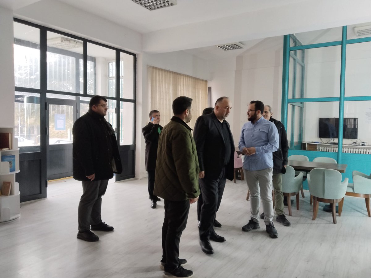 İlim Yayma Cemiyeti Genel Merkez heyetimiz, şubemiz bünyesindeki yurtlarımız ve gençlik merkezlerimizi ziyaret ederek çalışmalar hakkında bilgi aldılar.