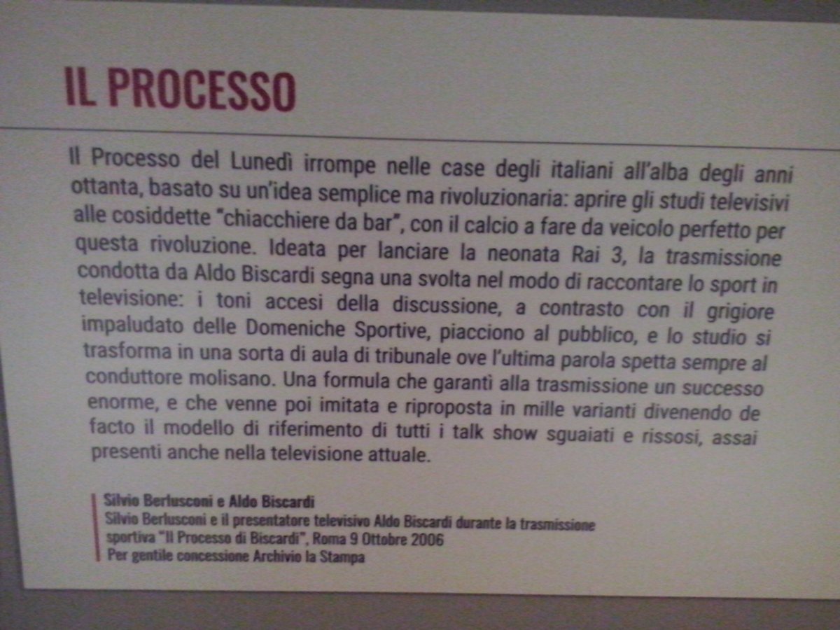 biondox's tweet photo. ieri sera su rai 2 mi sono imbattuto in una parodia del processo del lunedì. Sembrava una puntata dei tempi pre calciopoli ma poi è arrivato Gilletti a rivendicare lo scudetto del 2006 e ho spento https://t.co/4y53dwgUxn