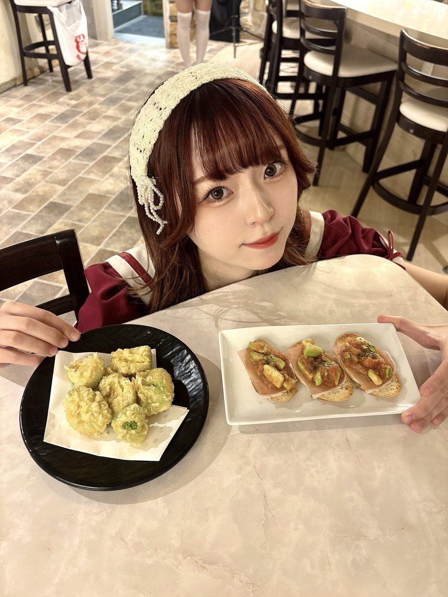 【限定フード】
🍽アボカドの天ぷら
🍽アボカドとマトトのブルスケッタ
各900円

めっちゃおいしいよお！！！