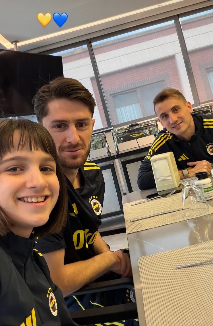 Aziz Yıldırım’ın kızı Yaz, İsmail Yüksek ve Kerem Aktürkoğlu ile bir araya geldi