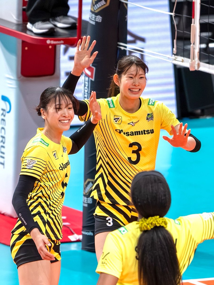 スパイク決めて笑顔のアヤネさん✨ いつも活躍してくれる2人で