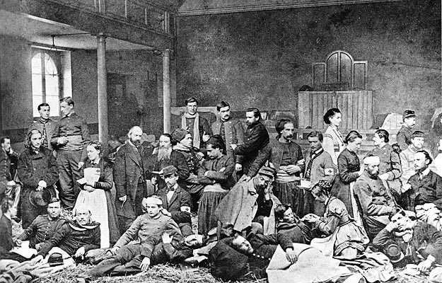 CerfiaFR's tweet photo. 🇨🇭🇮🇹 FLASHBACK | Il y a 163 ans, le 17 février 1863, bouleversé par les 36 000 blessés abandonnés après la bataille de Solférino le 24 juin 1859, le Suisse Henri Dunant fonde à Genève la Croix-Rouge avec une idée révolutionnaire : secourir les soldats blessés, sans distinction de camp.