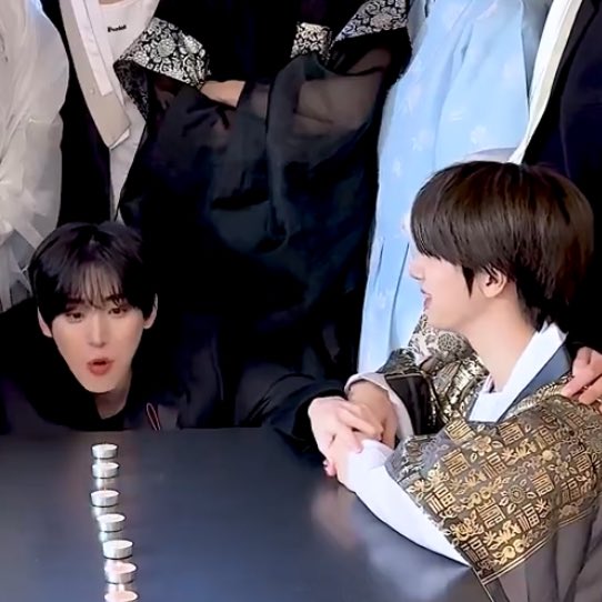 ㅋㅋㅋㅋㅋㅋㅋㅋㅋㅋㅋㅋㅋ
함얹짅이 입 막을까봐 선수첬나보네