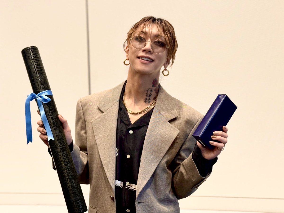 ブルーリボン賞授賞式でした。
改めてブルーリボン賞の新人賞、名誉です。
映画「ナイトフラワー」チームが貰った賞だと思ってます。

山田洋次監督、李相日監督、妻夫木聡さん、広瀬すずさん、佐藤二朗さん、森田望智さん、おめでとうございます。

司会の山口馬木也さん、河合優実さんにも感謝です。