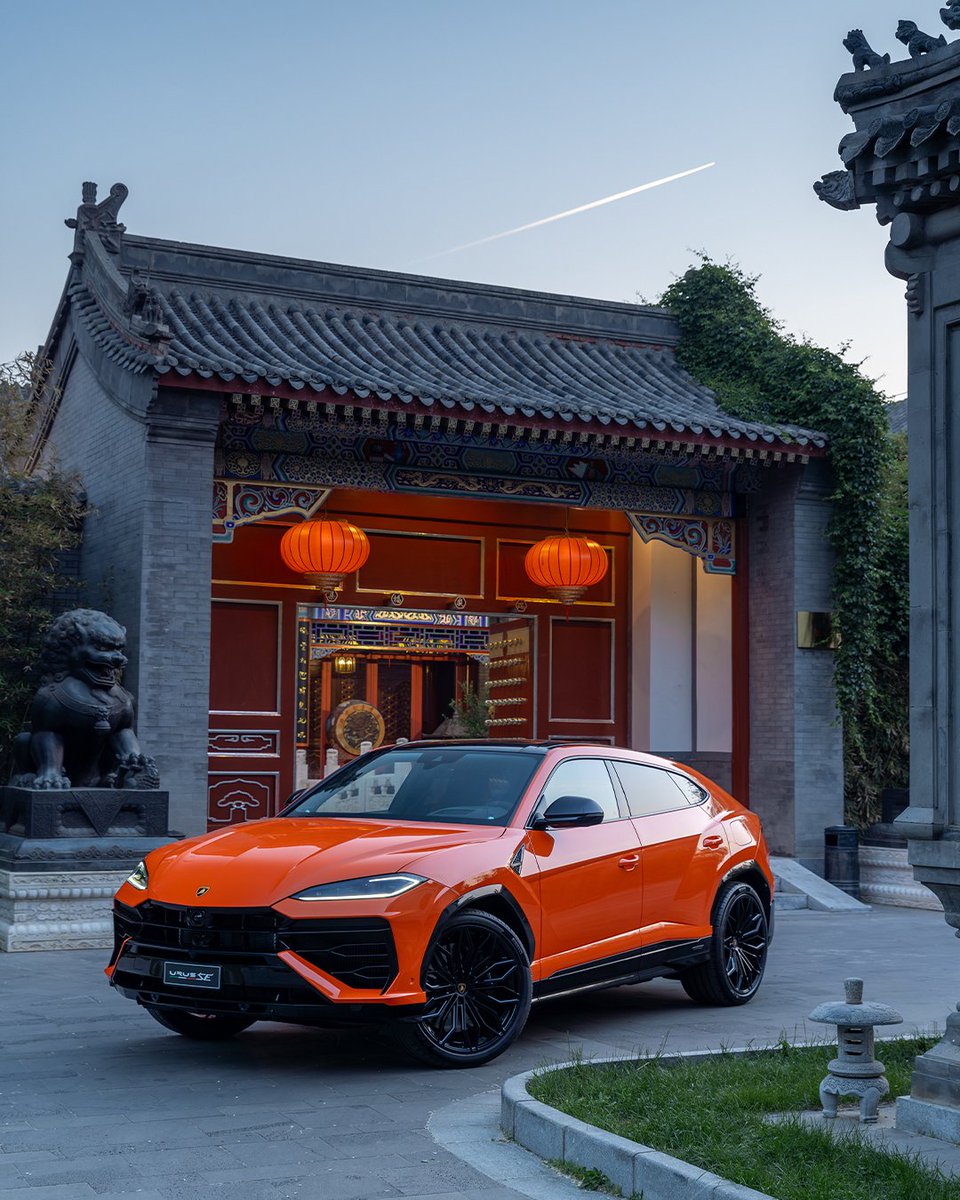 Lamborghini tweet media