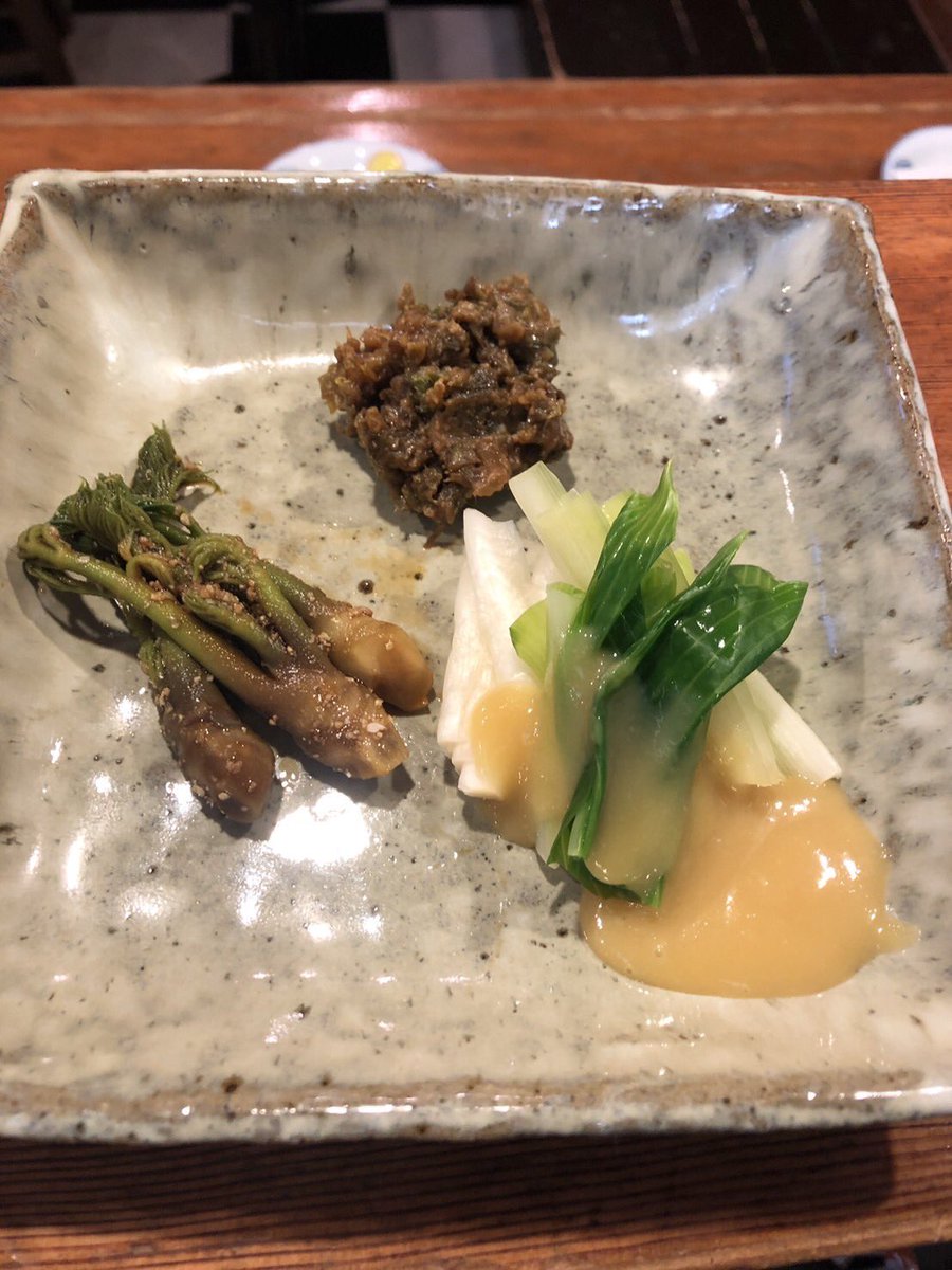 三陸の白子！
最後です^_^

春の山菜あります♪