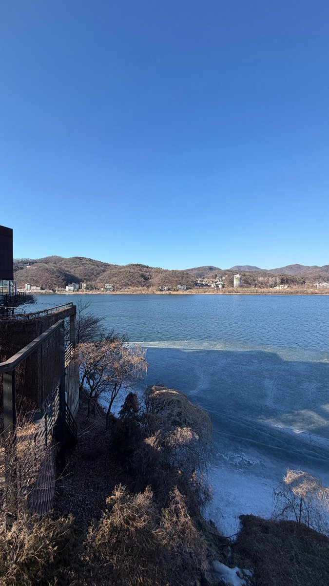 7criss's tweet photo. 새해 첫 날. https://t.co/YZIyfgCtH7